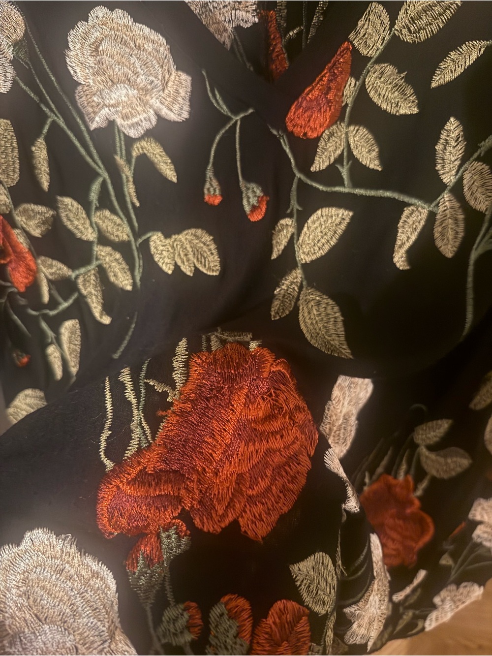 🌹 Anthropologie Akemi & Kin Allies Black Floral V-Neck Embroidered Blouse - Picture 7 of 14